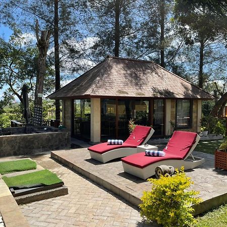 Balinese Villa In Берастагі Екстер'єр фото